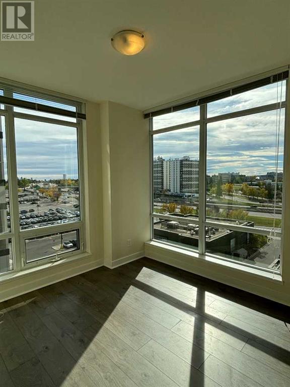 Single Family House High rise for Sale in   Brentwood Common NW Brentwood Calgary 