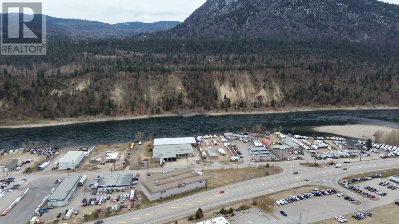 8195 OLD WANETA Road, Trail