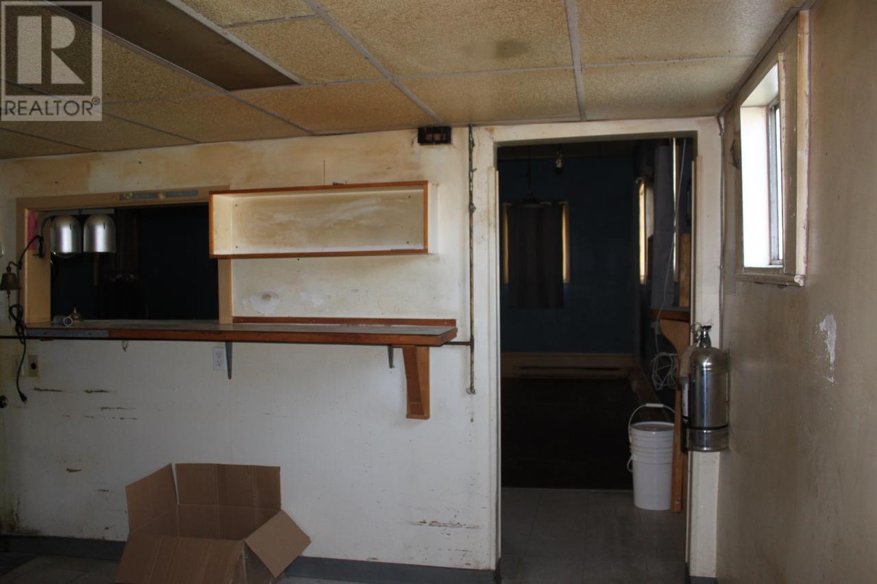  93 5TH  NW Avenue, Nakusp