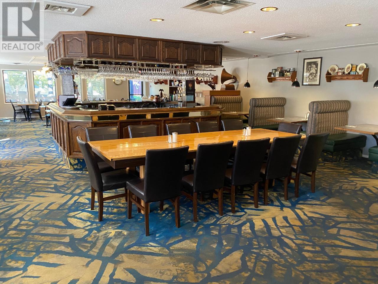 7400 3 Highway, Grand Forks