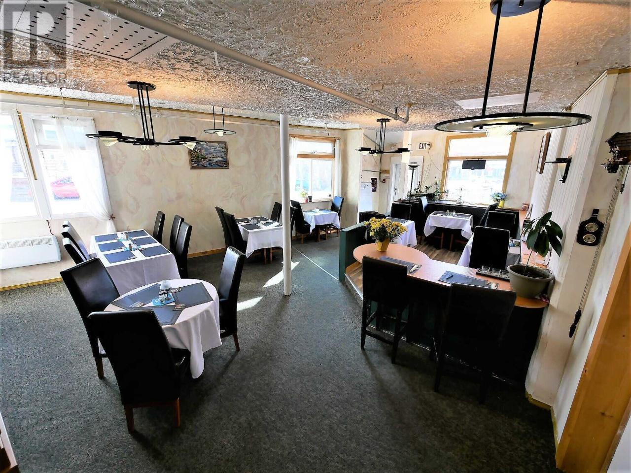 330 COLUMBIA Avenue, Castlegar