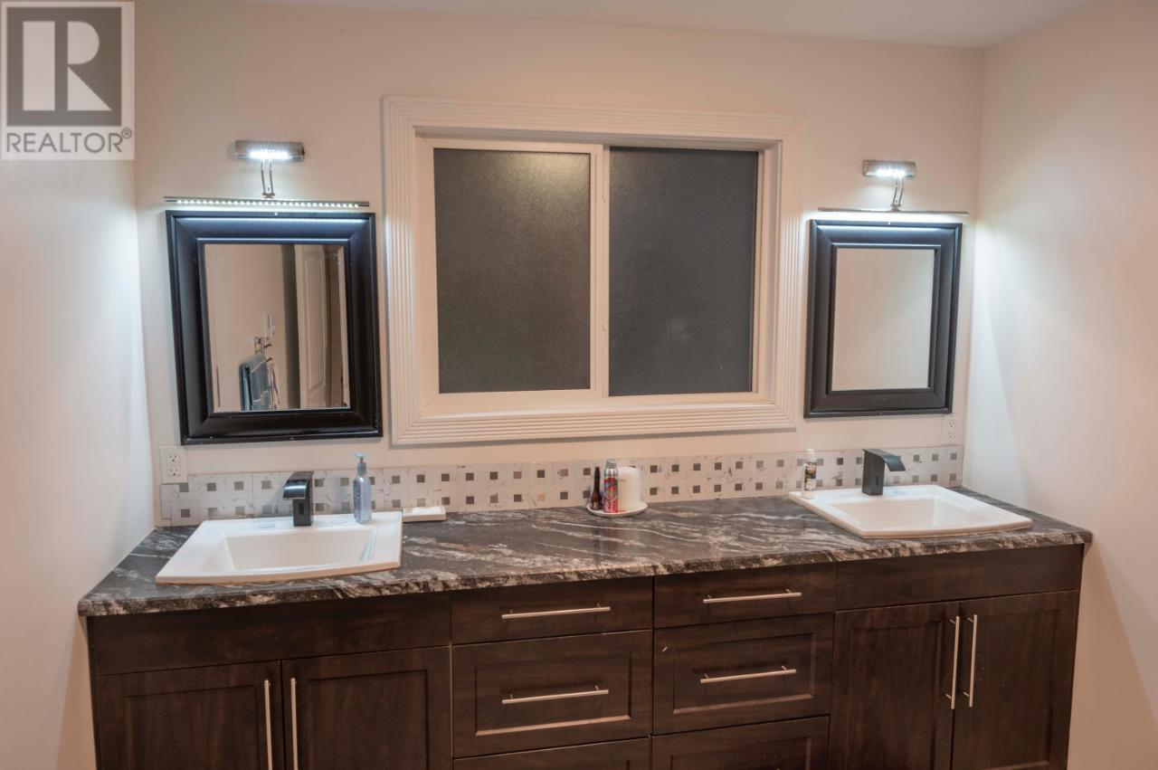 1237 32ND  S Avenue, Erickson