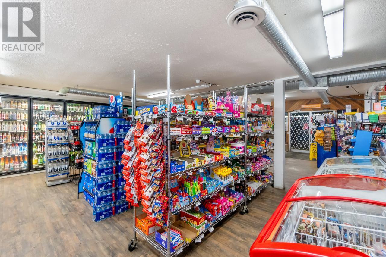  2593 Broadwater Road, Castlegar