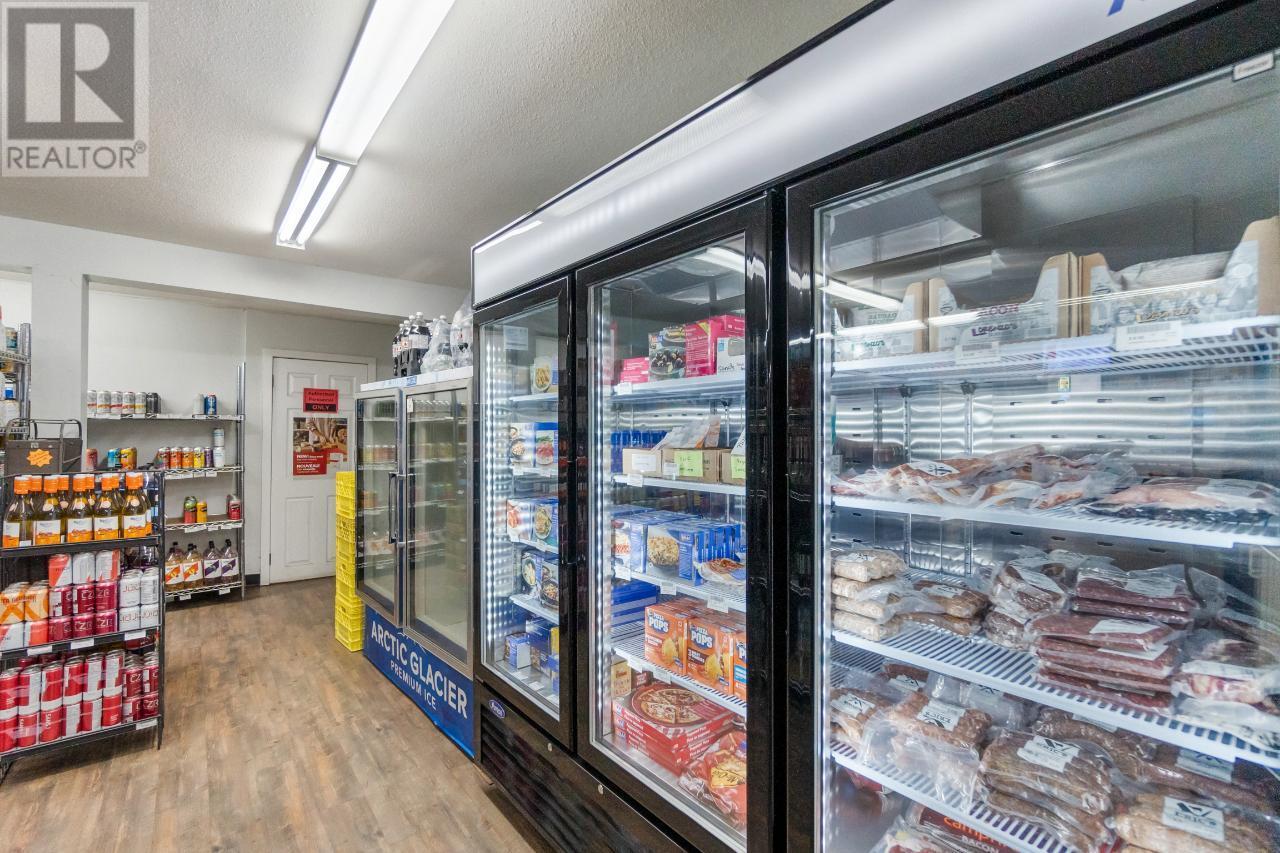  2593 Broadwater Road, Castlegar