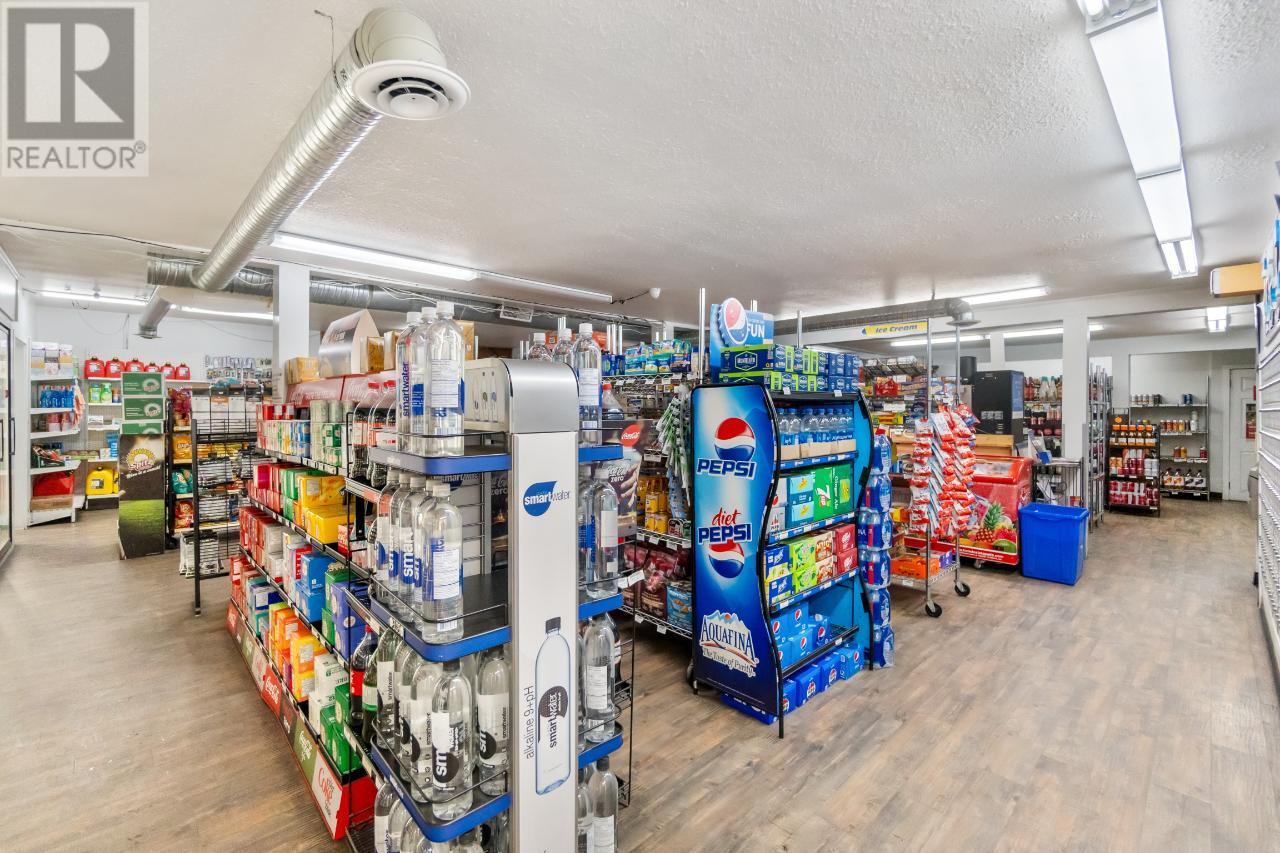  2593 Broadwater Road, Castlegar