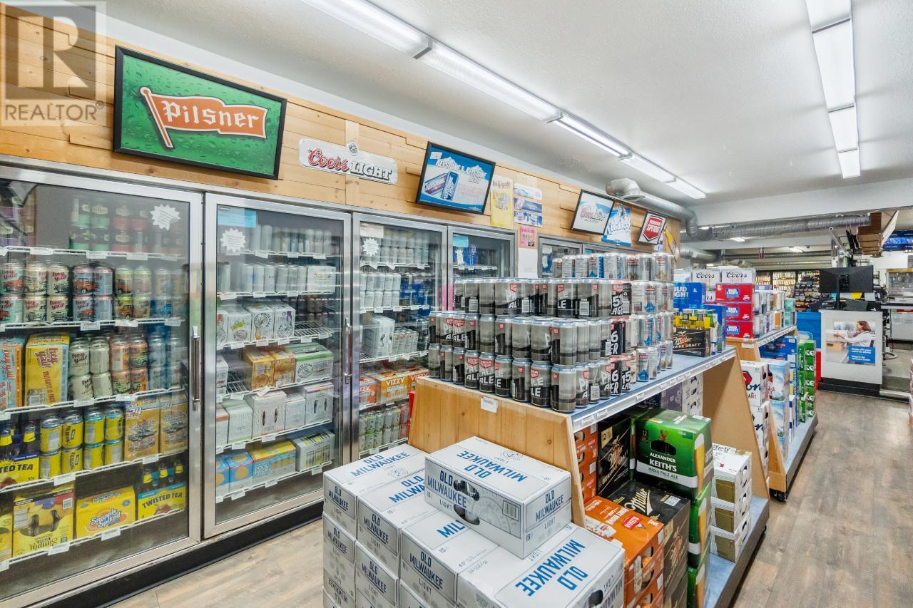  2593 Broadwater Road, Castlegar
