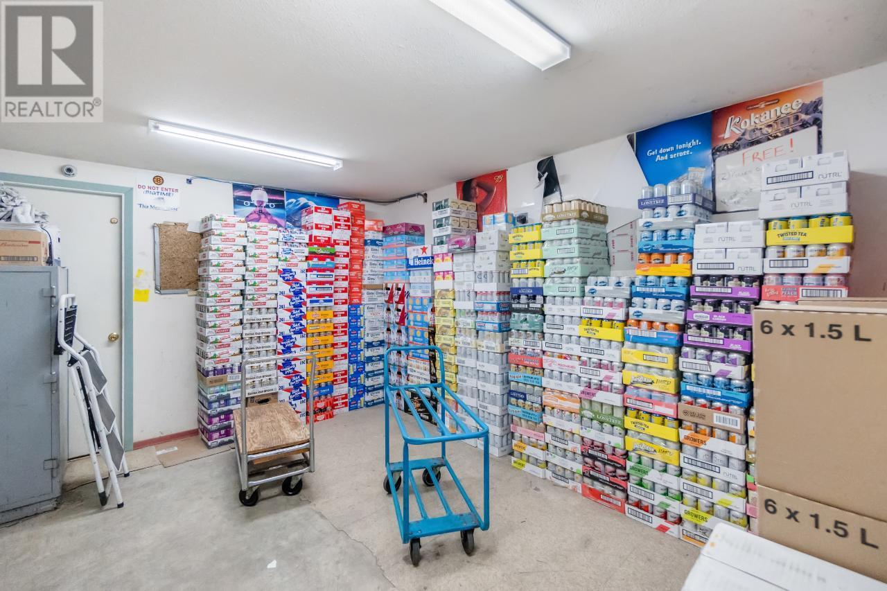  2593 Broadwater Road, Castlegar