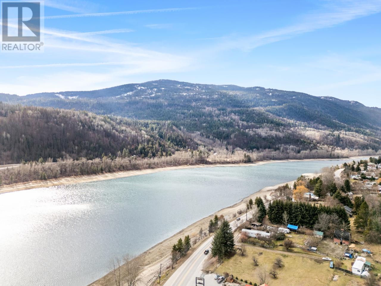  2593 Broadwater Road, Castlegar