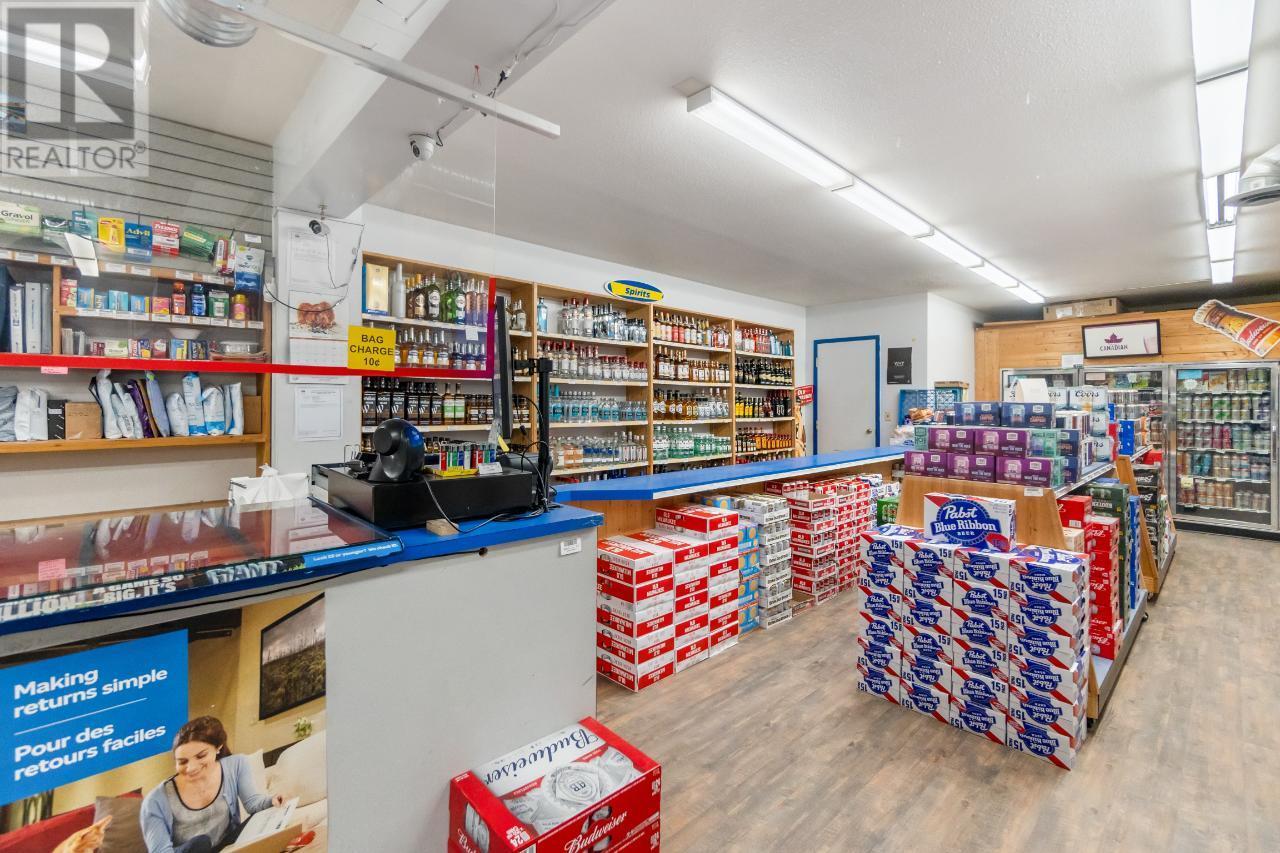  2593 Broadwater Road, Castlegar