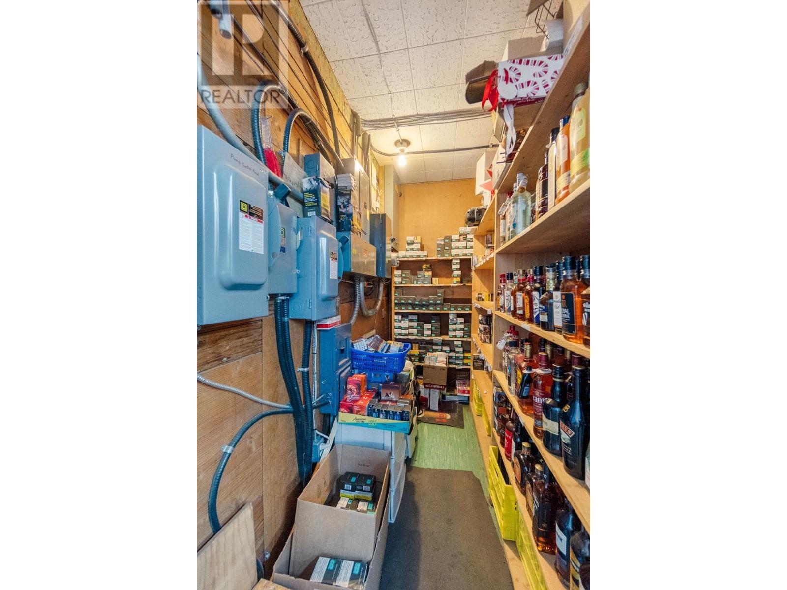  2593 Broadwater Road, Castlegar