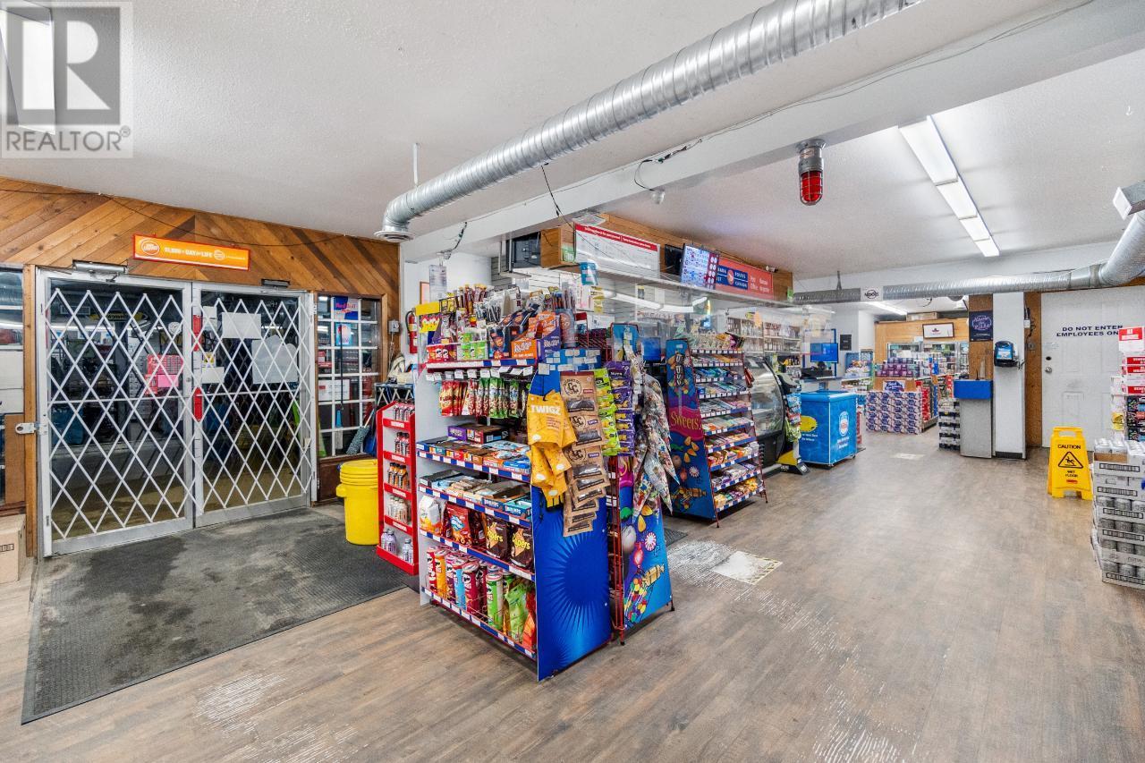  2593 Broadwater Road, Castlegar