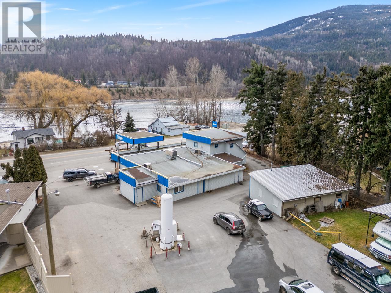 2593 Broadwater Road, Castlegar