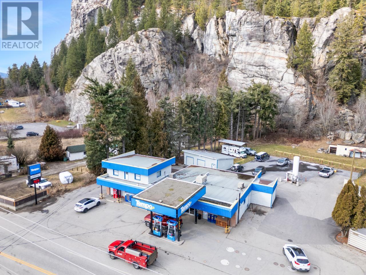  2593 Broadwater Road, Castlegar