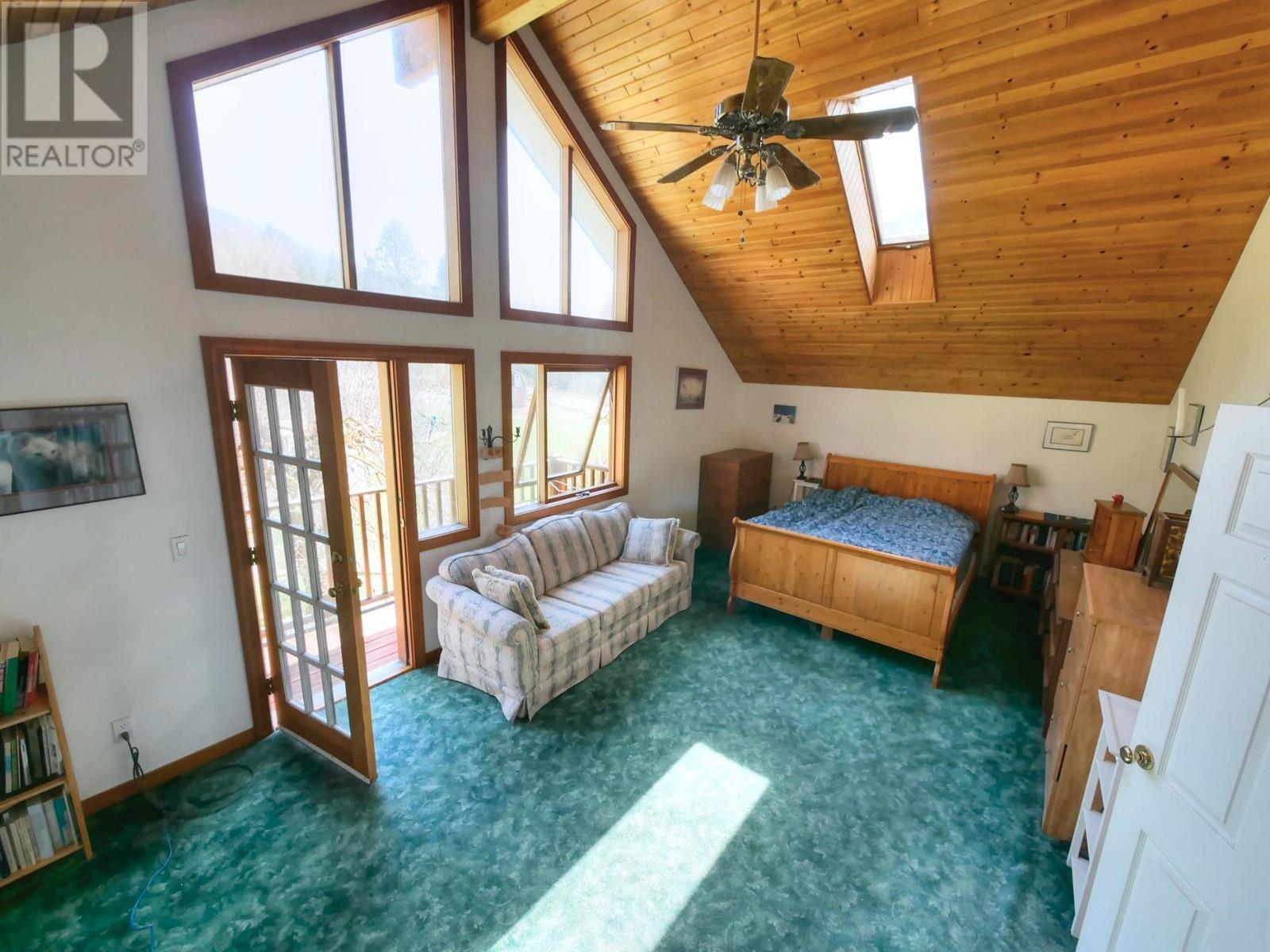 2960 UPPER SLOCAN PARK Road, Slocan Park