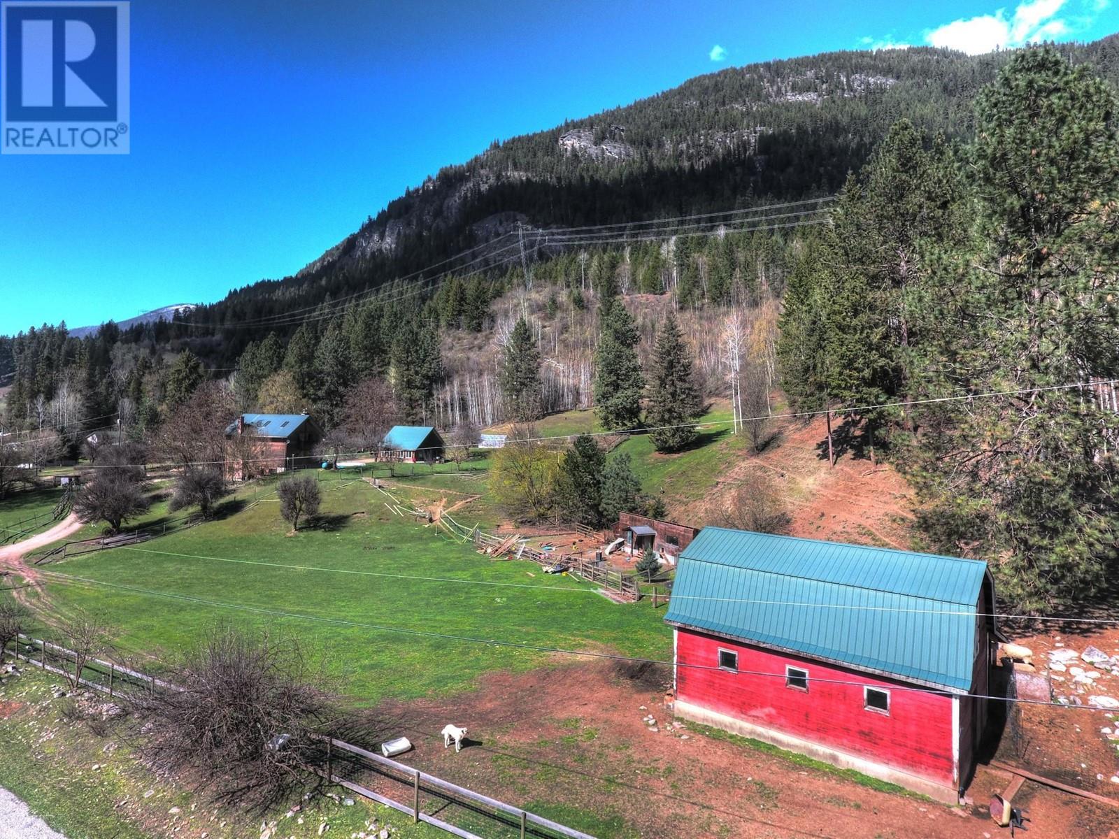 2960 UPPER SLOCAN PARK Road, Slocan Park