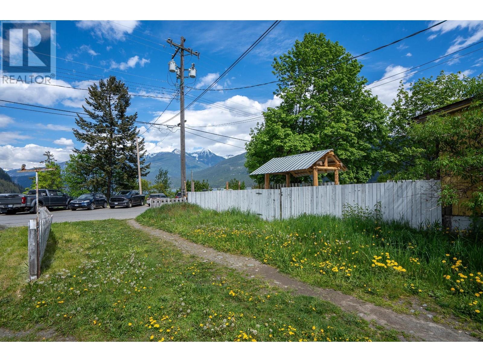  Lot 10 FRONT Street, Kaslo