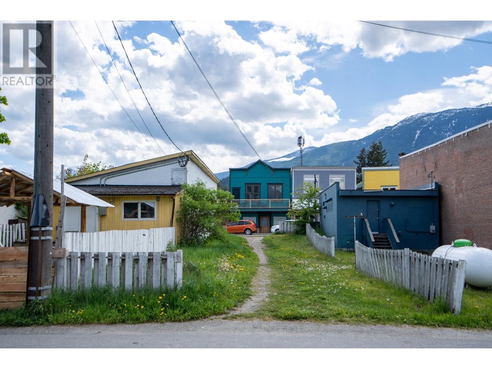  Lot 10 FRONT Street, Kaslo