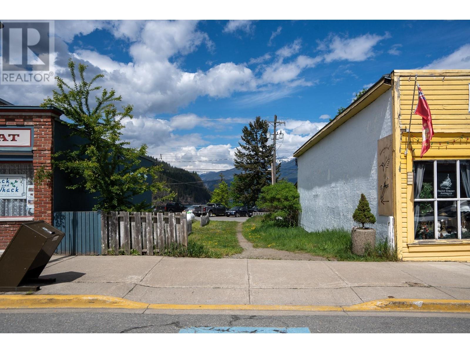  Lot 10 FRONT Street, Kaslo