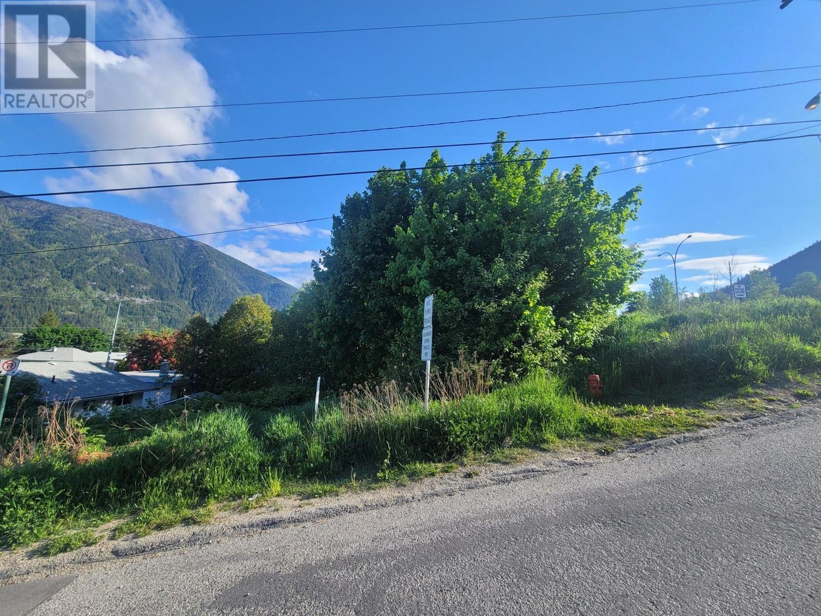  1007 COTTONWOOD Street, Nelson