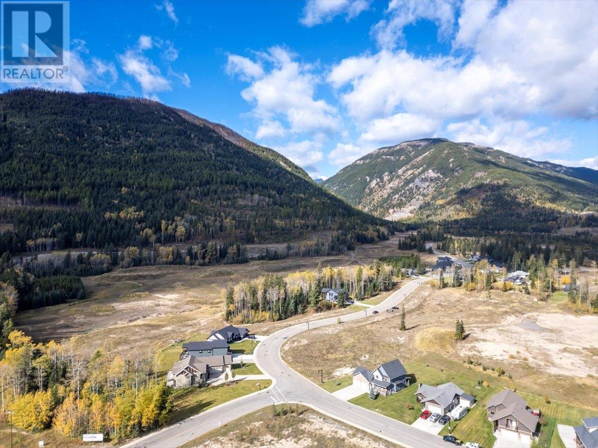 Photo 21 of 2107 Whiskey Jack Drive, Sparwood BC