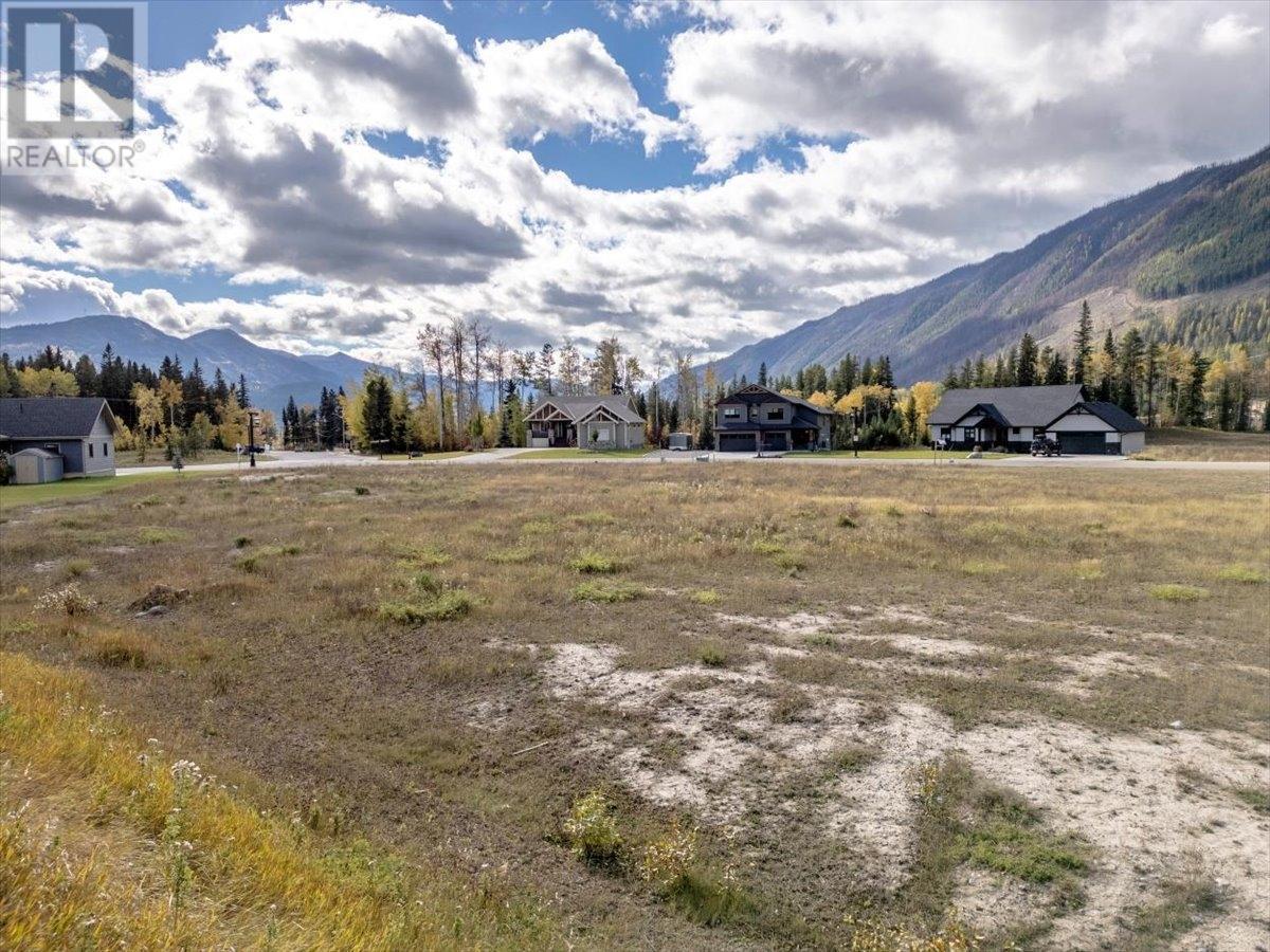 Photo 1 of 2107 Whiskey Jack Drive, Sparwood BC