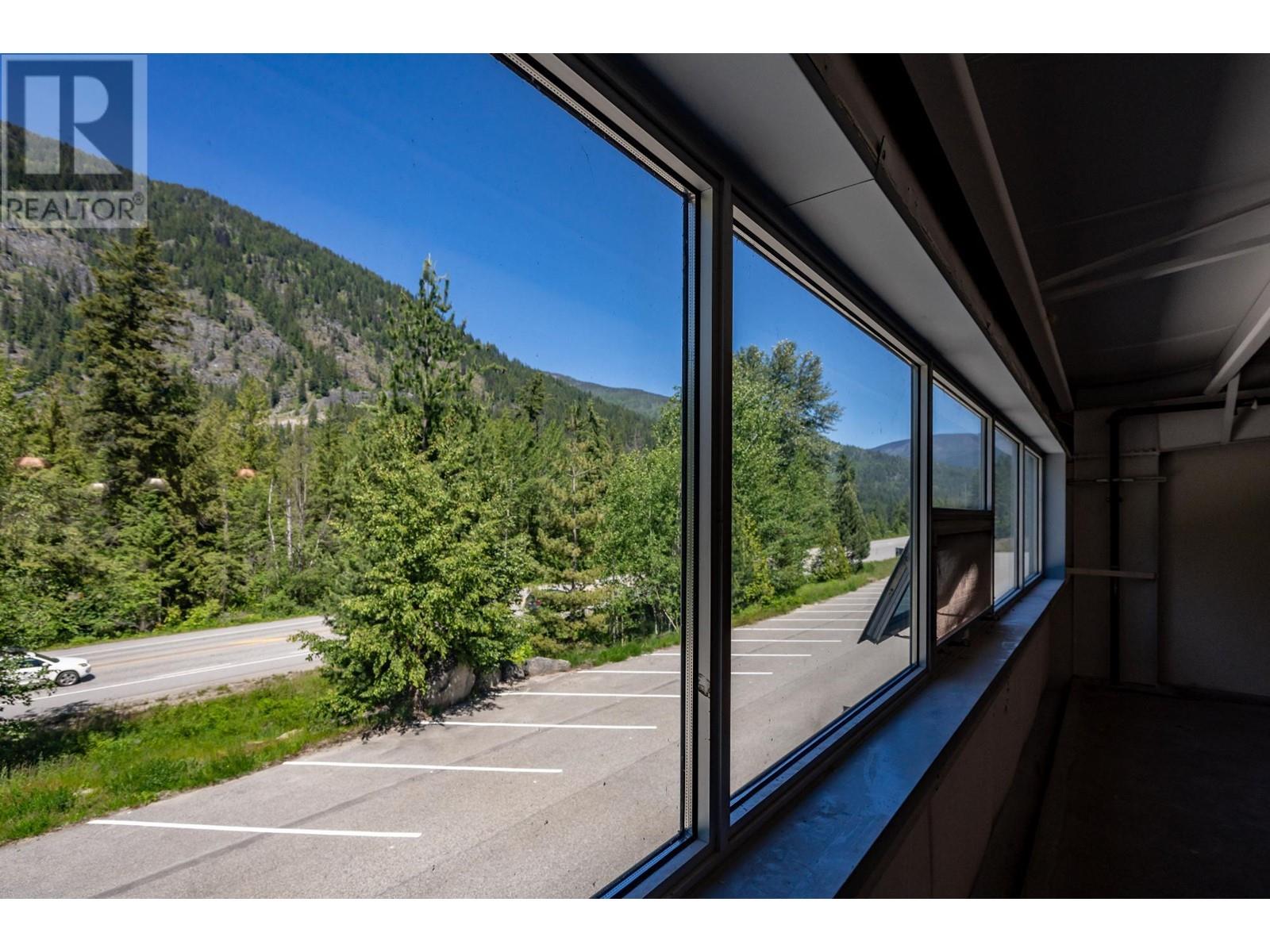 15 1155 INSIGHT Drive, Nelson