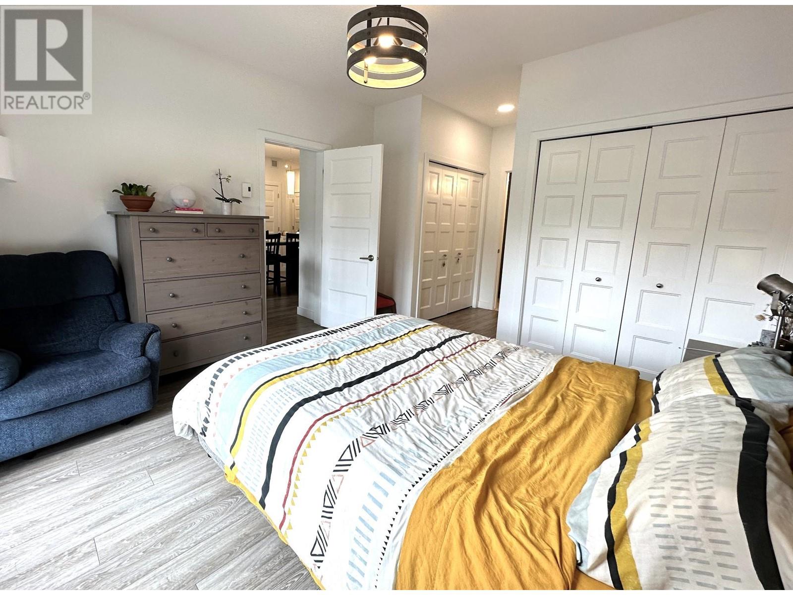 #2102 410 5TH  S AVENUE - Image 11