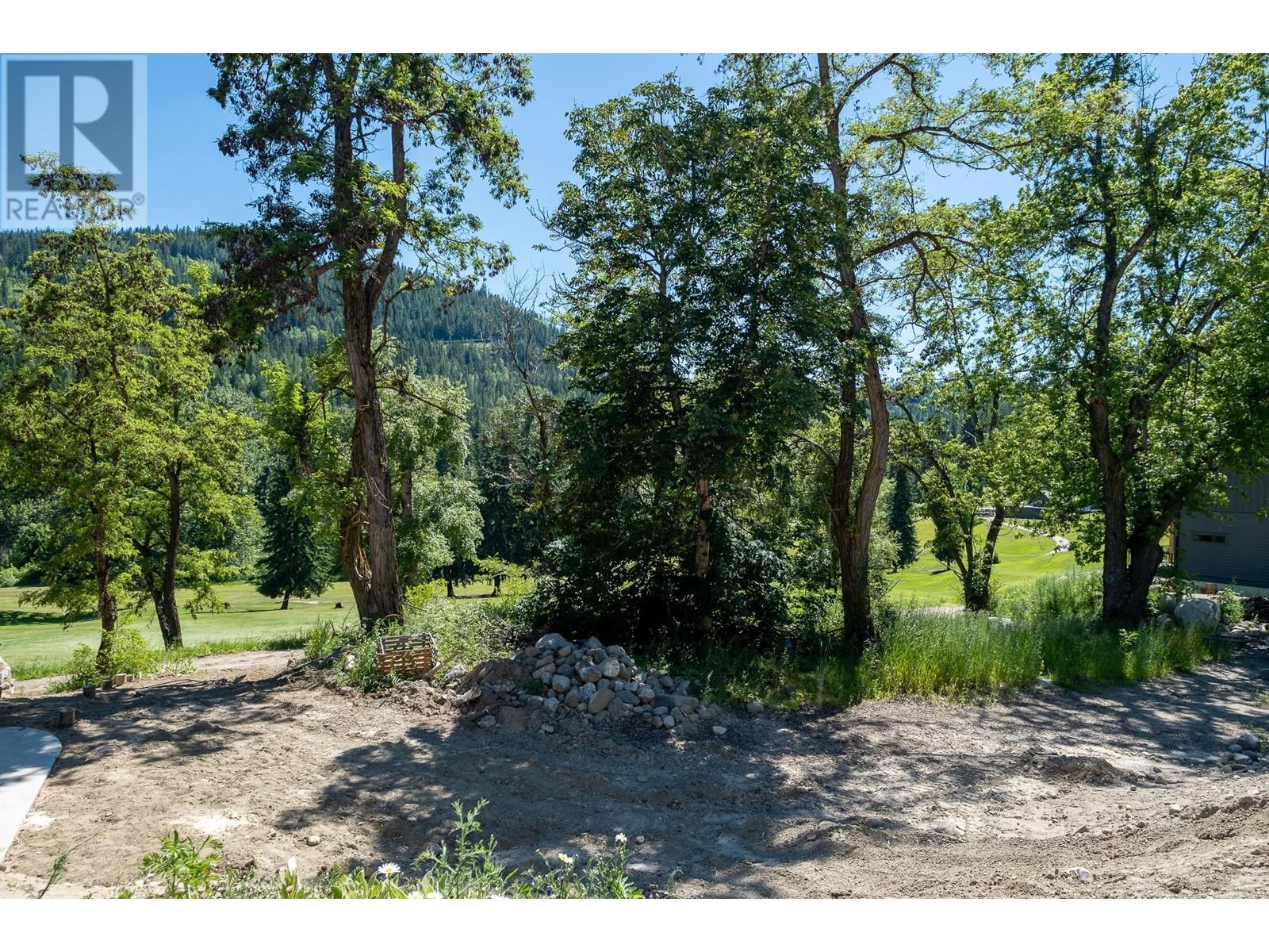 457 COPPER Road, Rossland