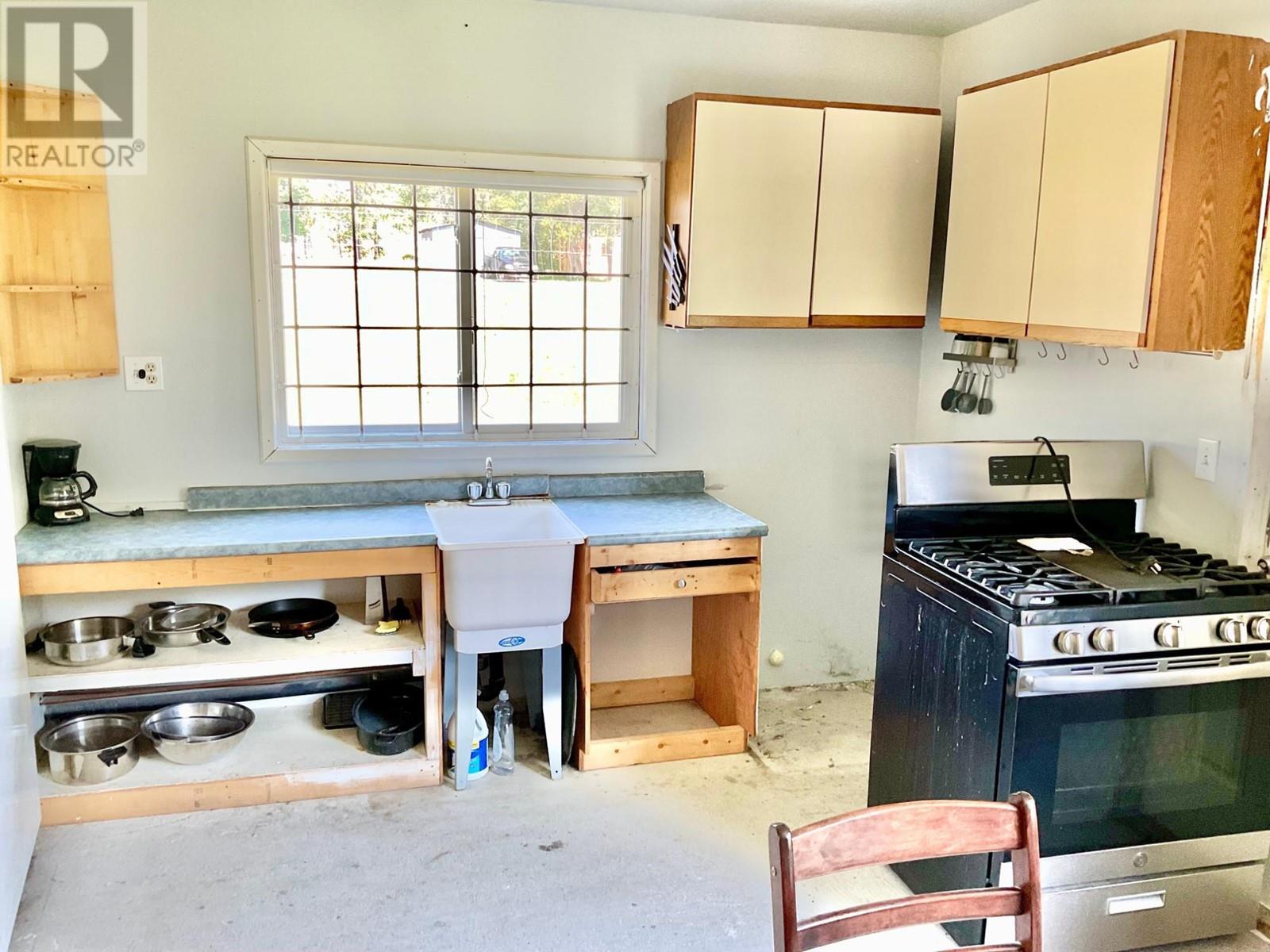 618 KIMBERLEY AVENUE N - 19