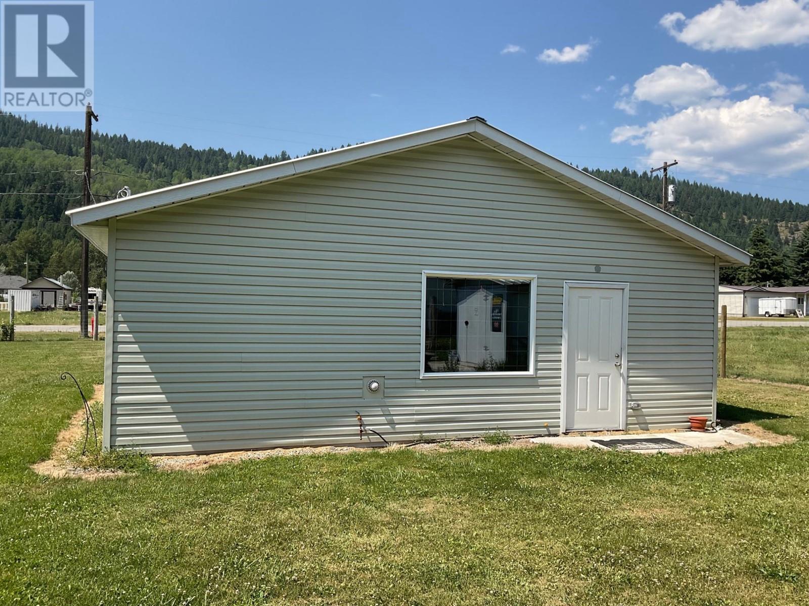 618 KIMBERLEY AVENUE N - 9