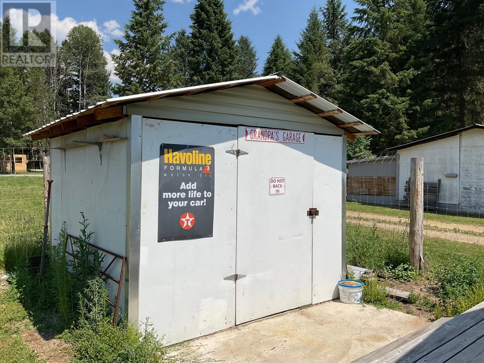 618 KIMBERLEY AVENUE N - 11