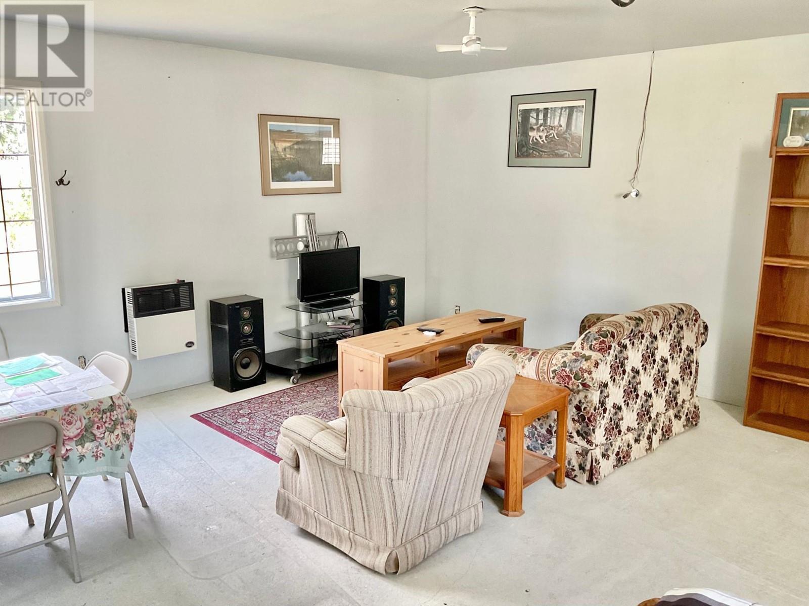 618 KIMBERLEY AVENUE N - 16