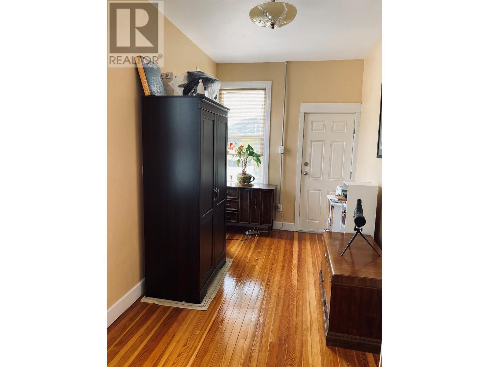 598 BINNS Street, Trail