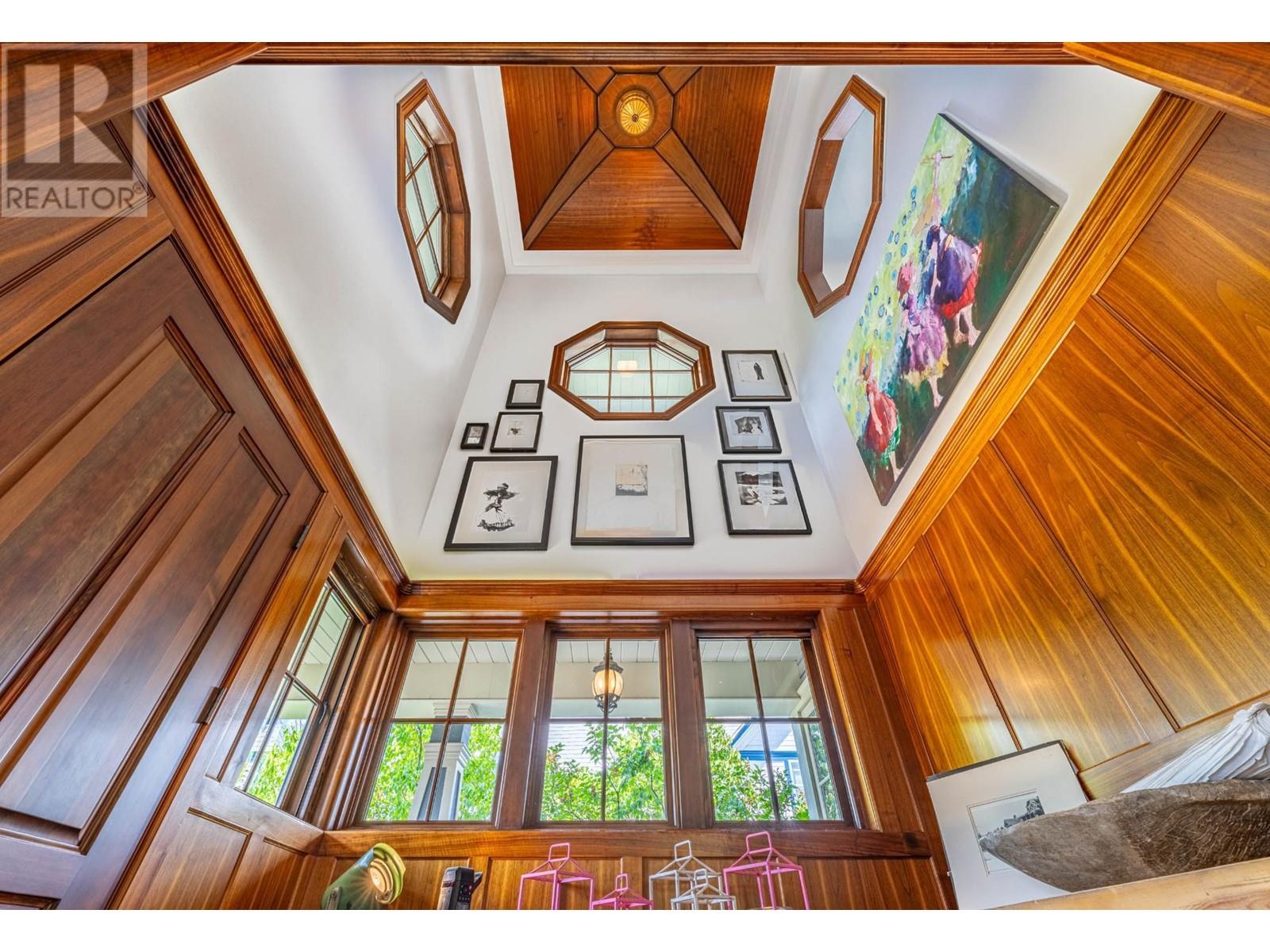 622 5TH Avenue - 7