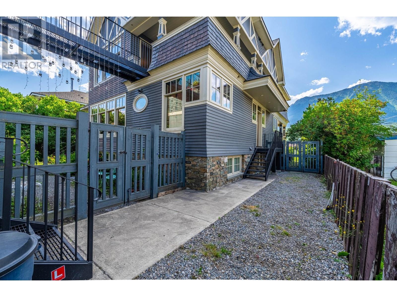 622 5TH Avenue, Fernie