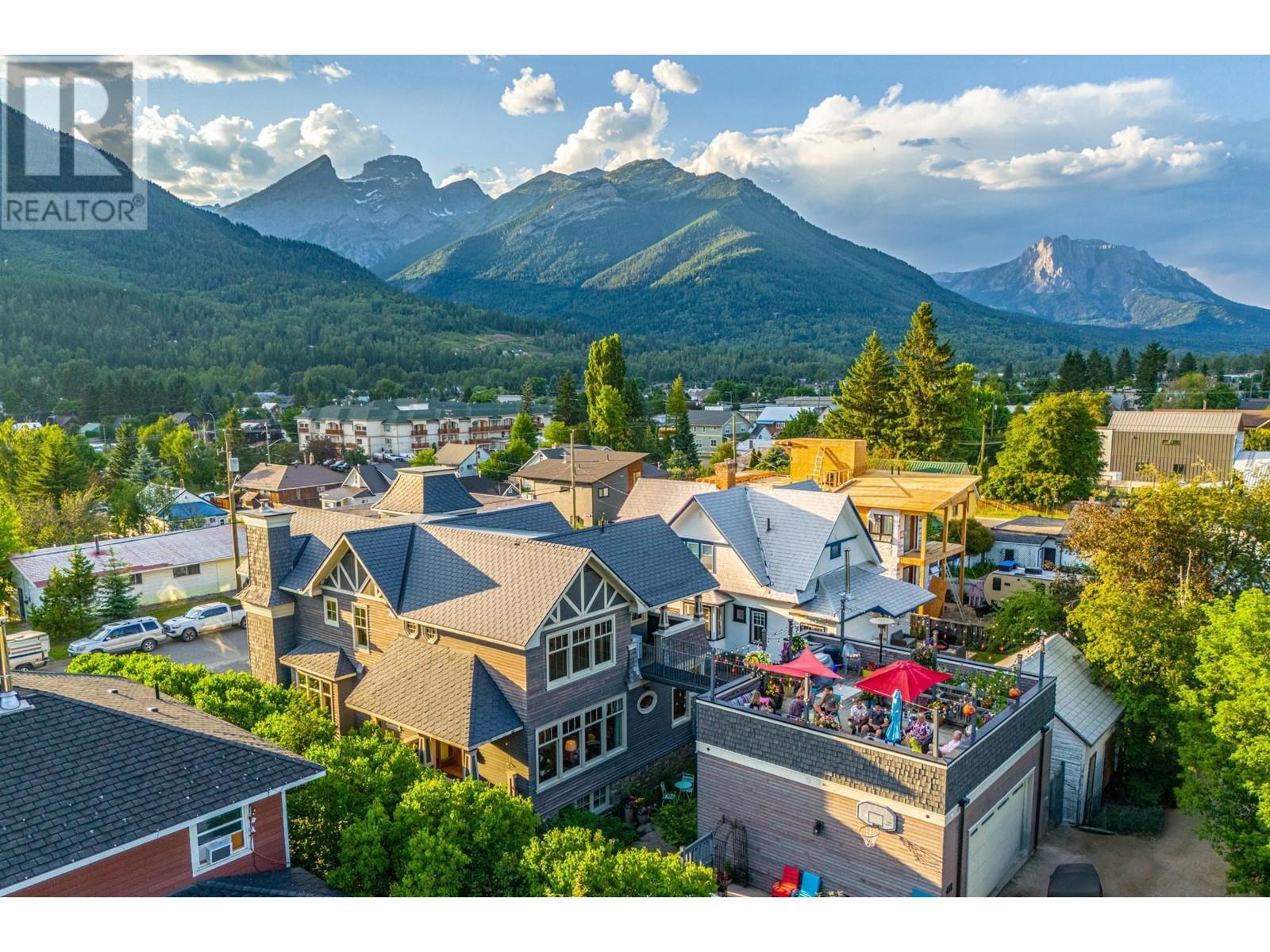 622 5TH Avenue, Fernie