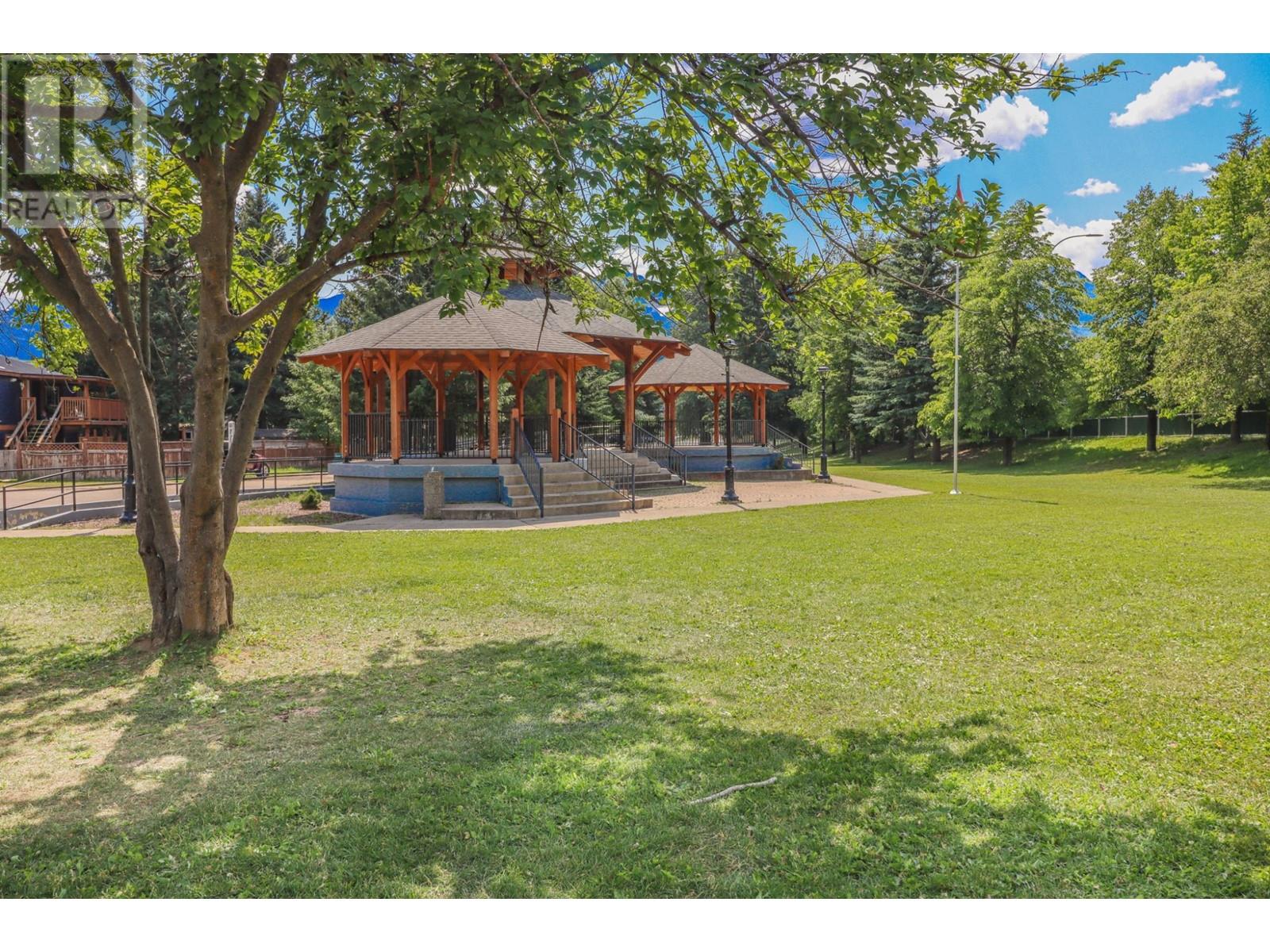 622 5TH Avenue, Fernie