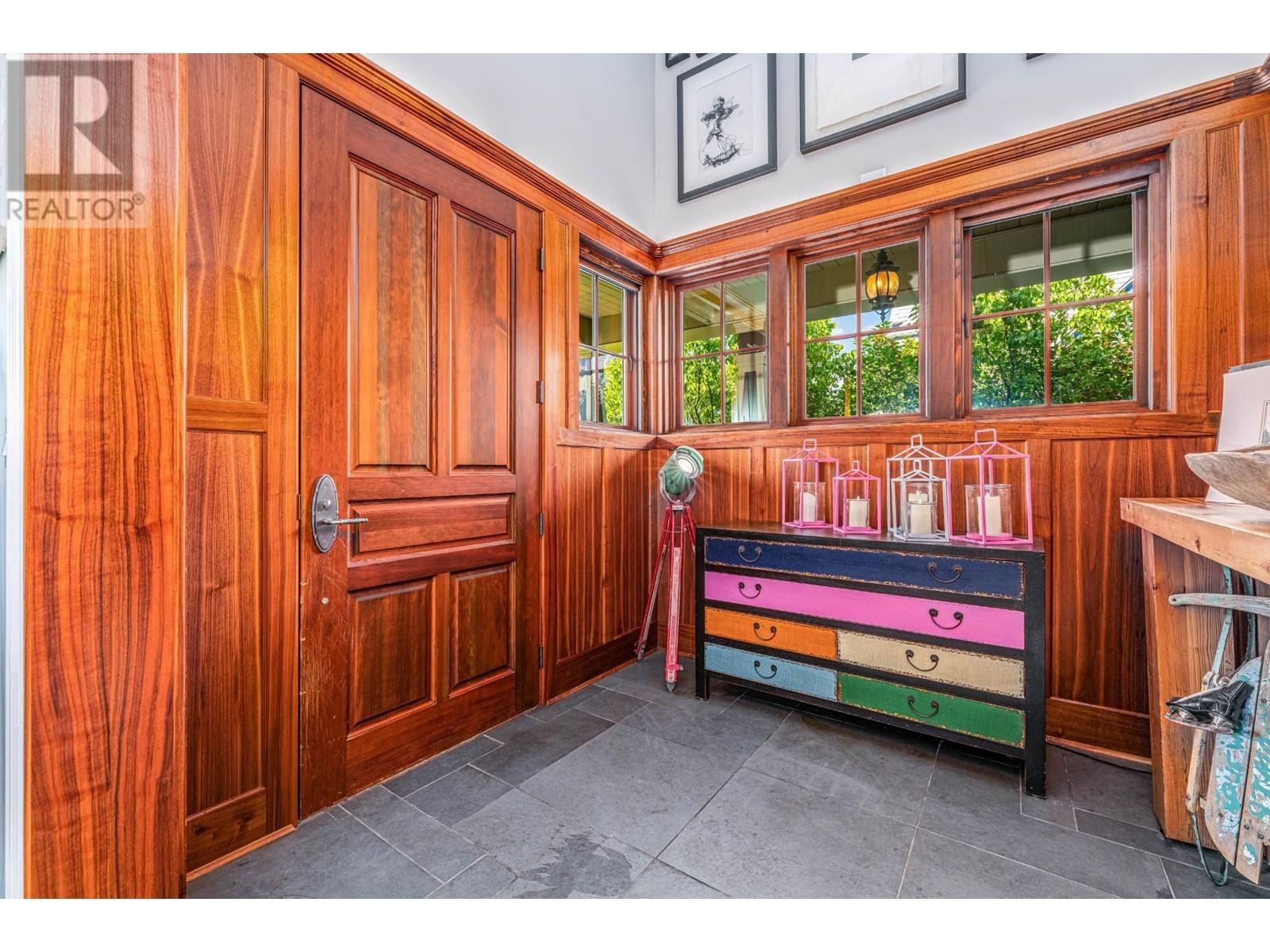 622 5TH Avenue, Fernie