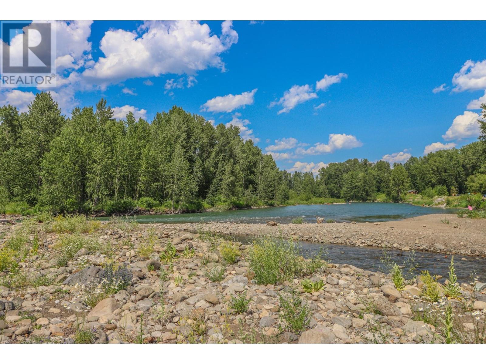 622 5TH Avenue, Fernie