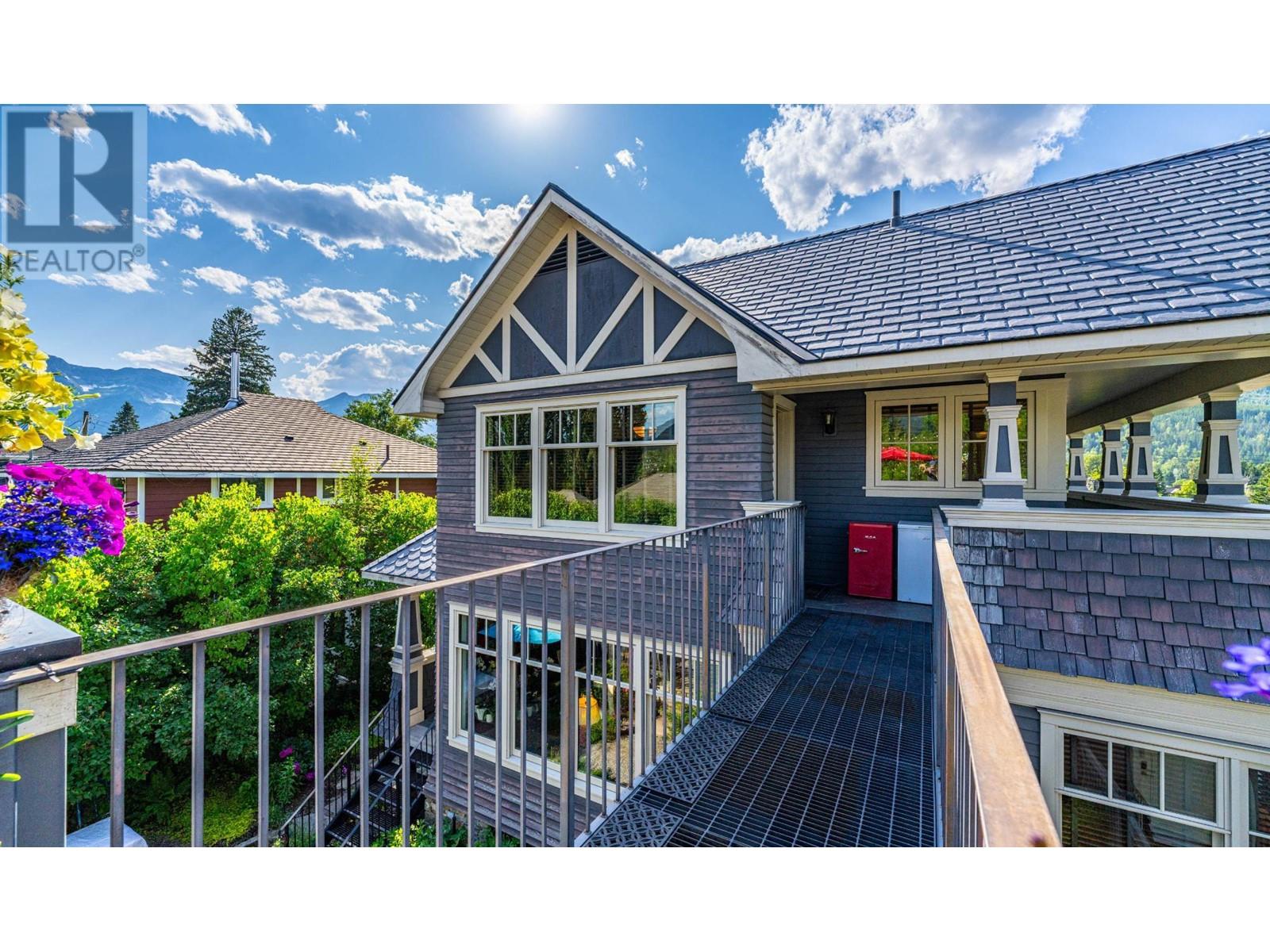 622 5TH Avenue, Fernie