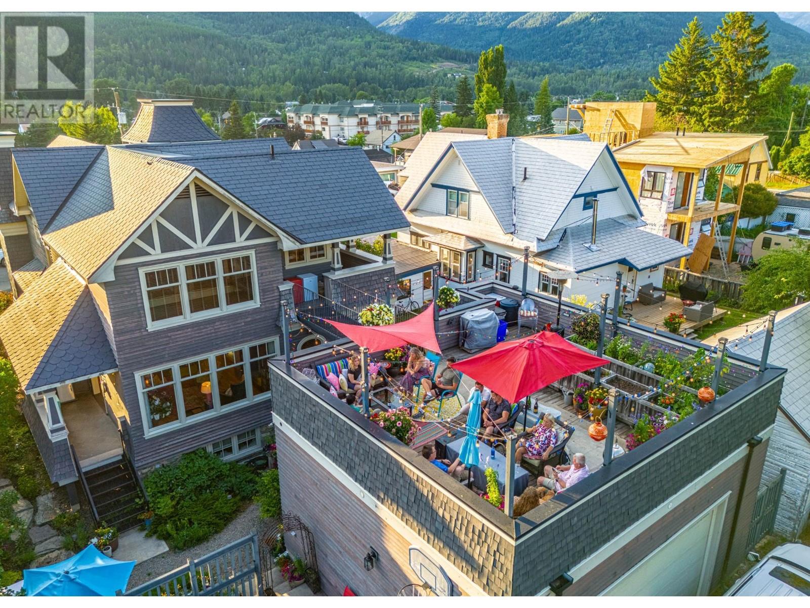 622 5TH Avenue, Fernie