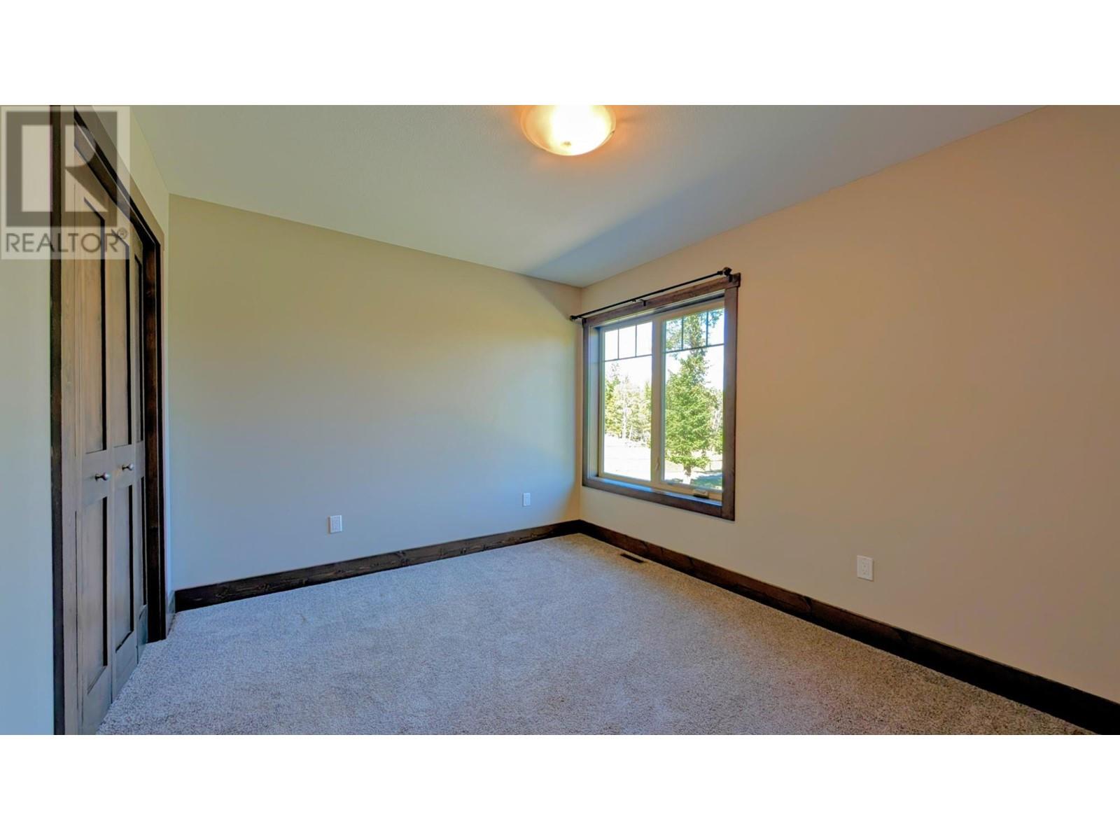 3271 41ST  S Avenue, Cranbrook