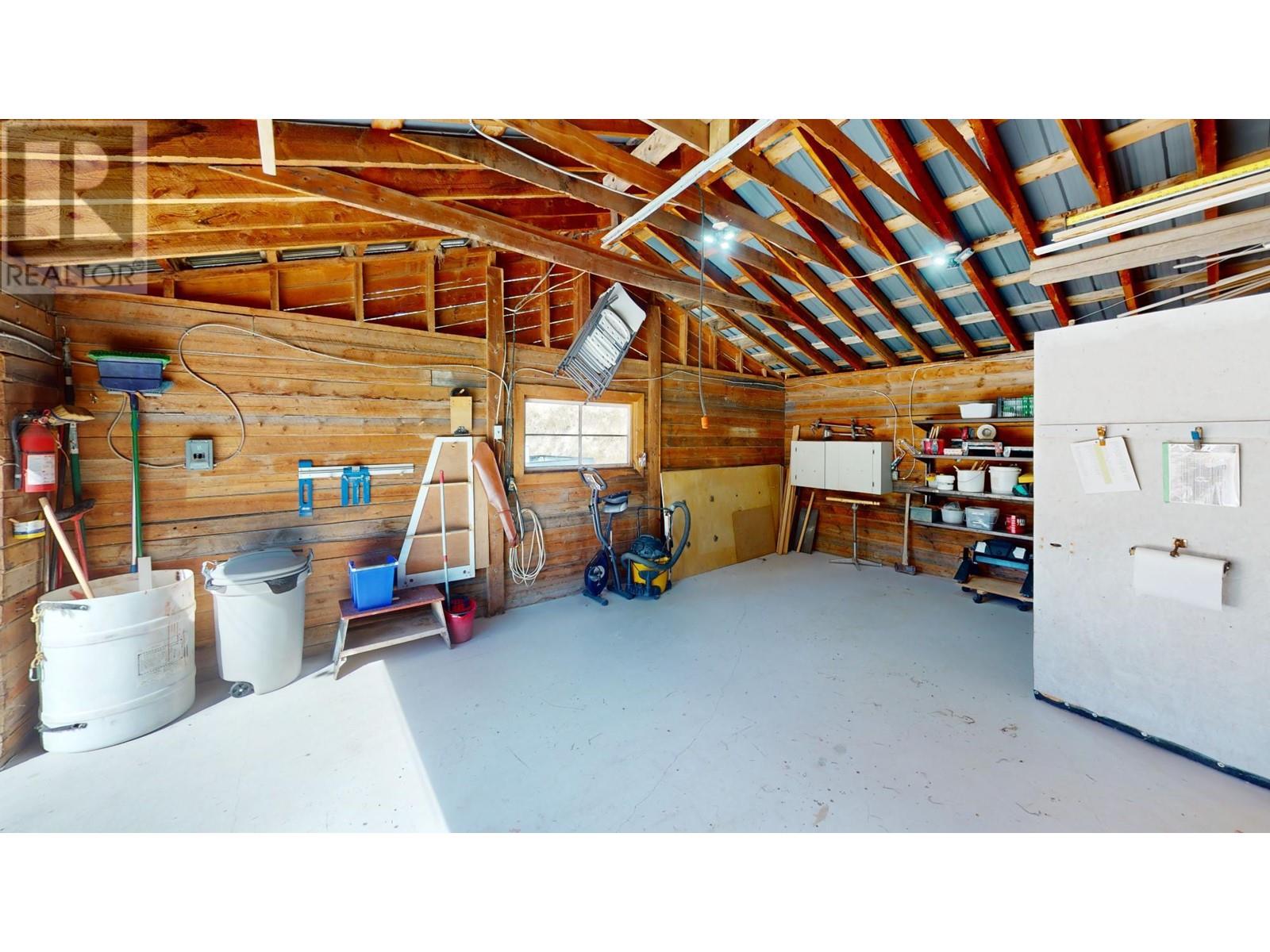 Photo 39 of 5670 Glenmore Drive, Edgewater BC
