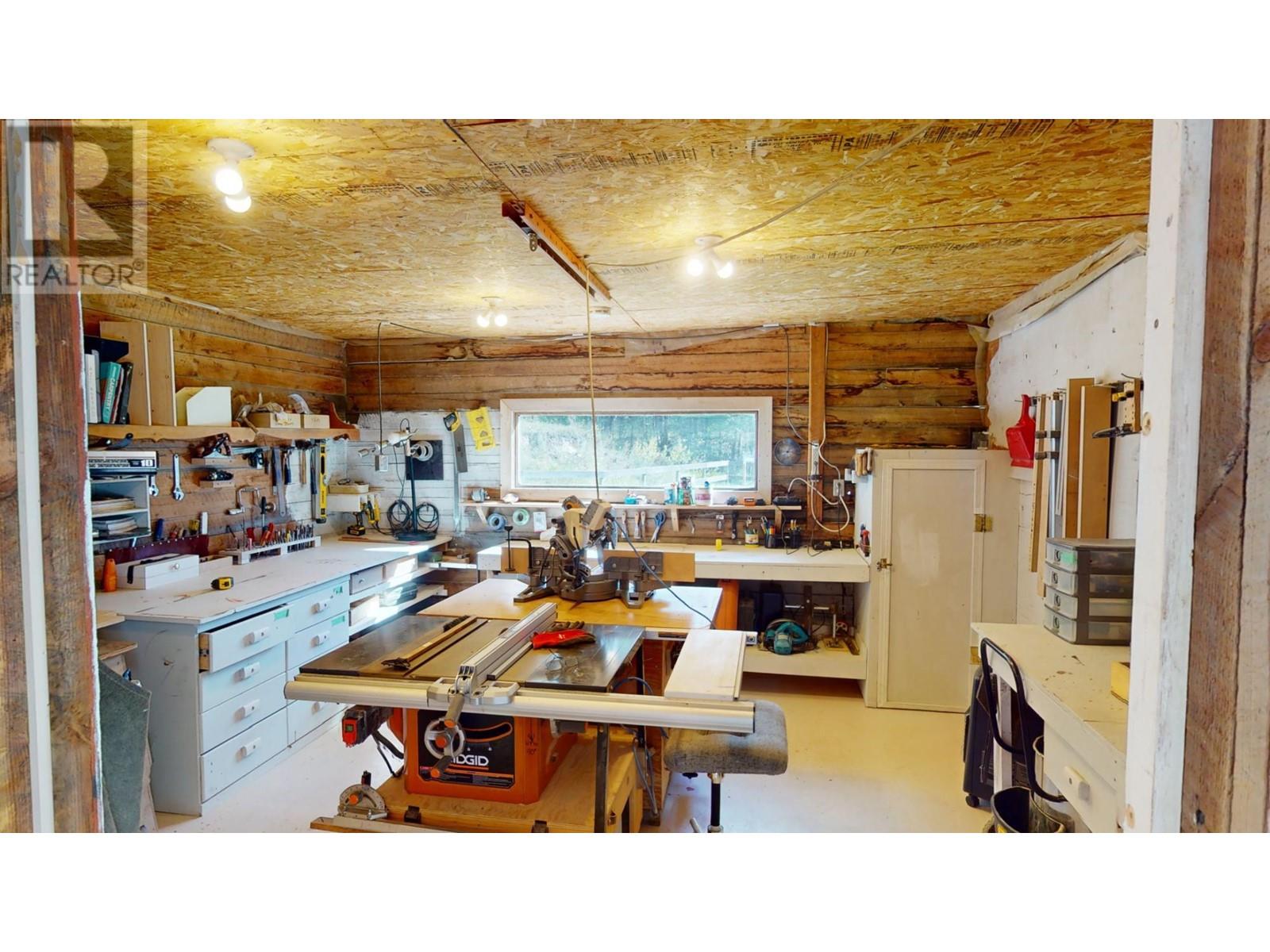 Photo 38 of 5670 Glenmore Drive, Edgewater BC