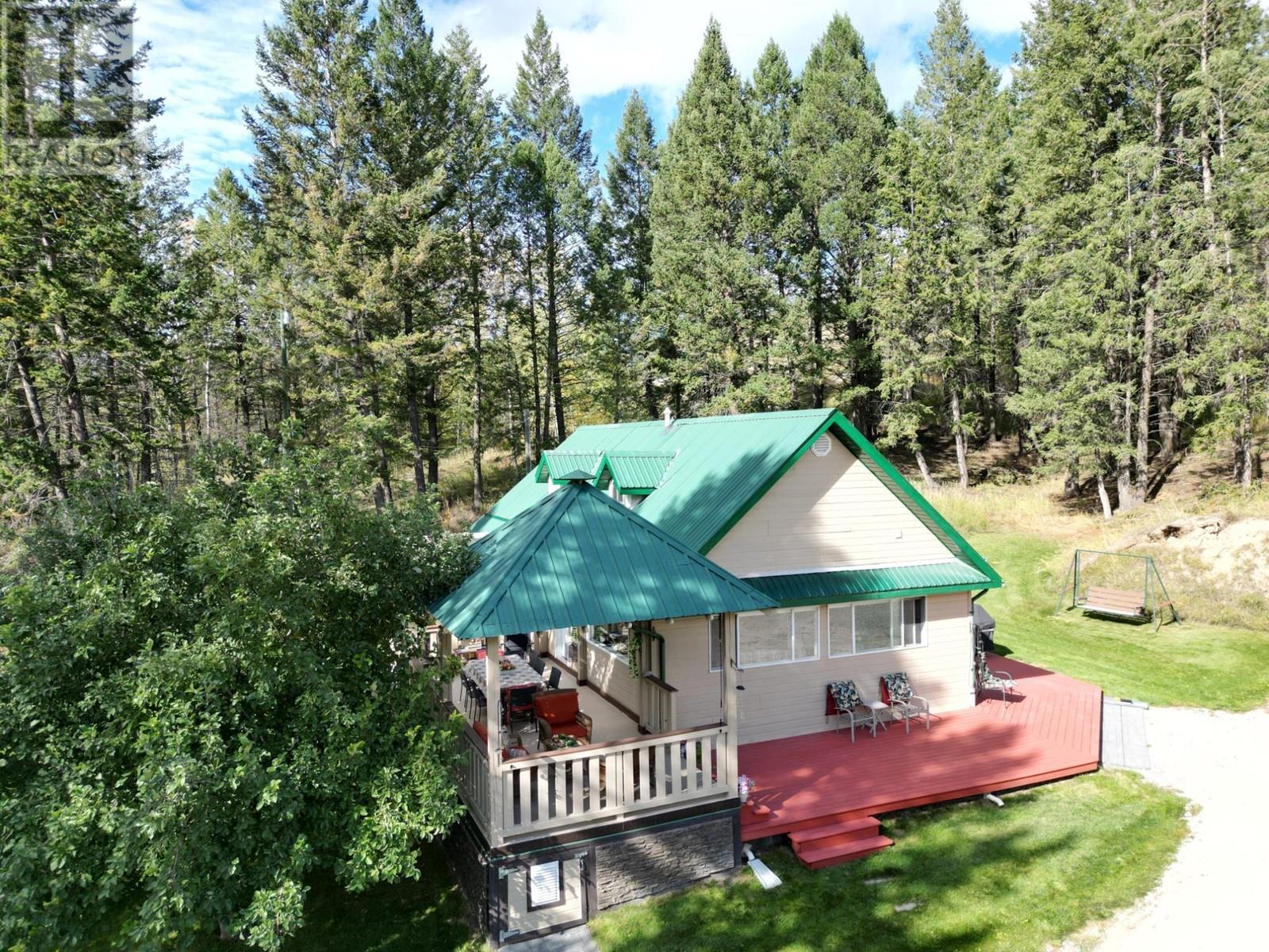 Photo 40 of 5670 Glenmore Drive, Edgewater BC