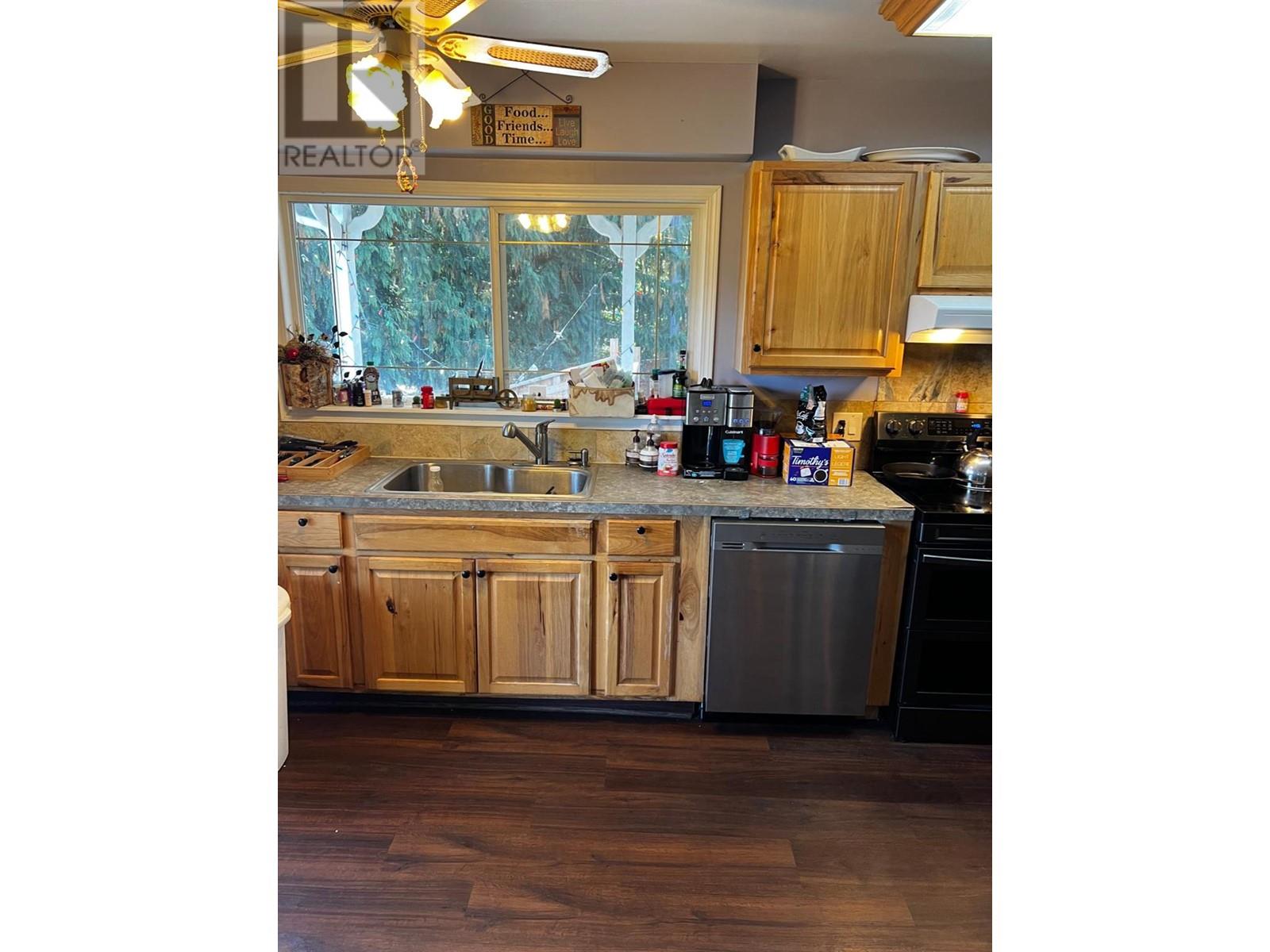 1621 EVANS Road, Creston