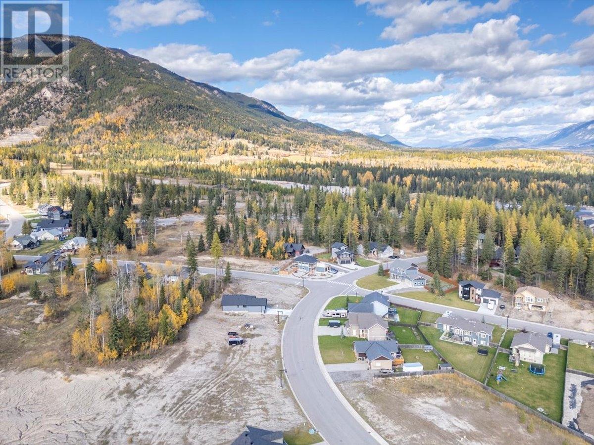 Photo 5 of 2031 Golden Eagle Drive, Sparwood BC