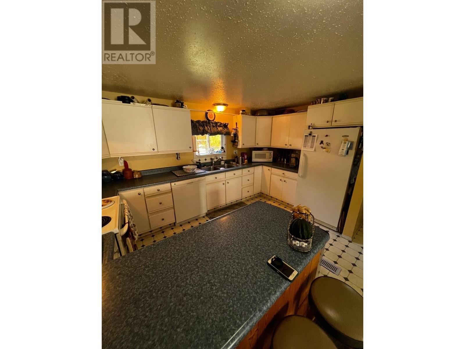Photo 11 of 5707 Clement Road, Kitchener BC