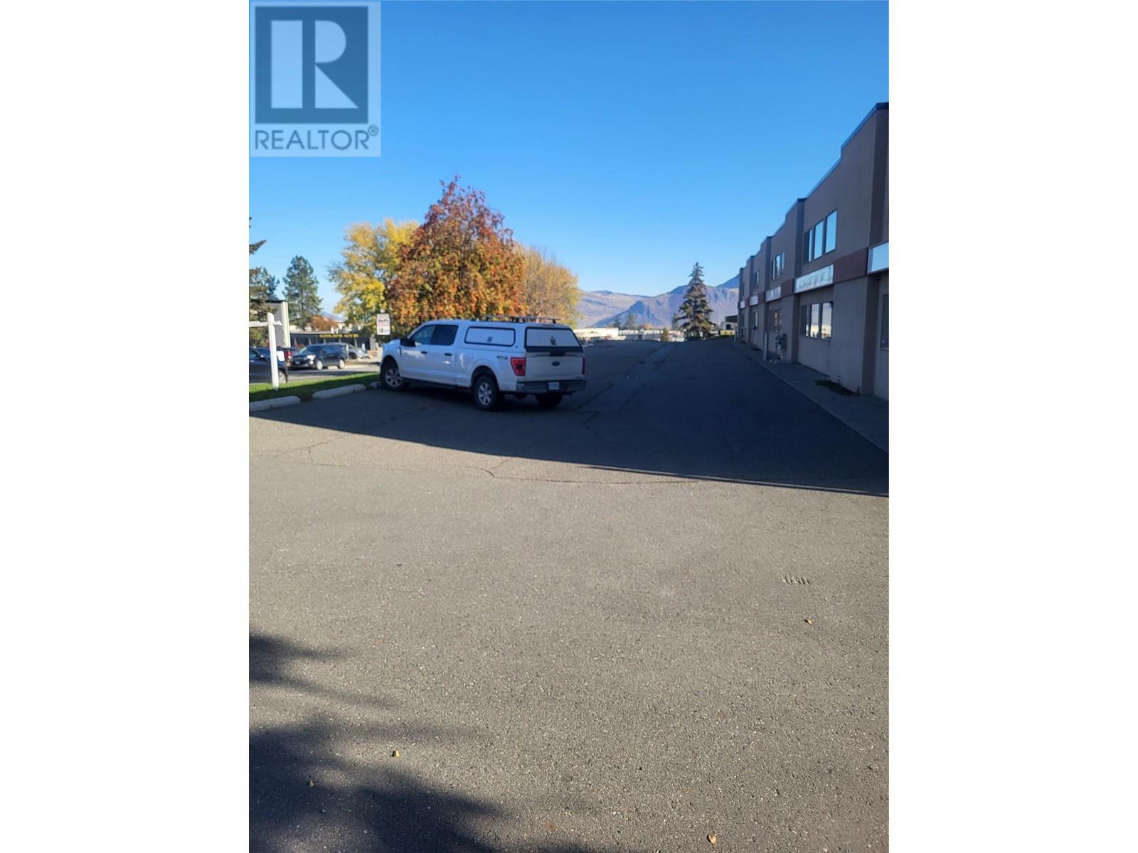 917 LAVAL Crescent, Kamloops