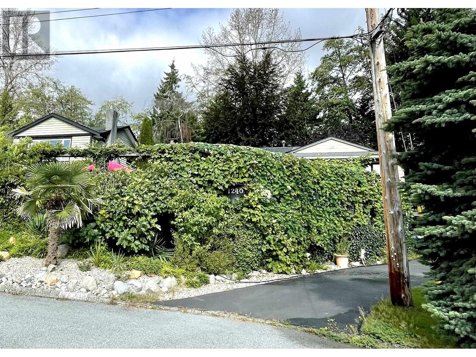 1240 EASTVIEW ROAD, North Vancouver